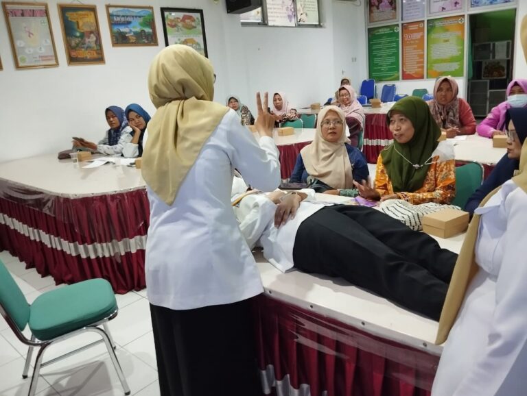 Pertemuan Penguatan Caregiver Lansia